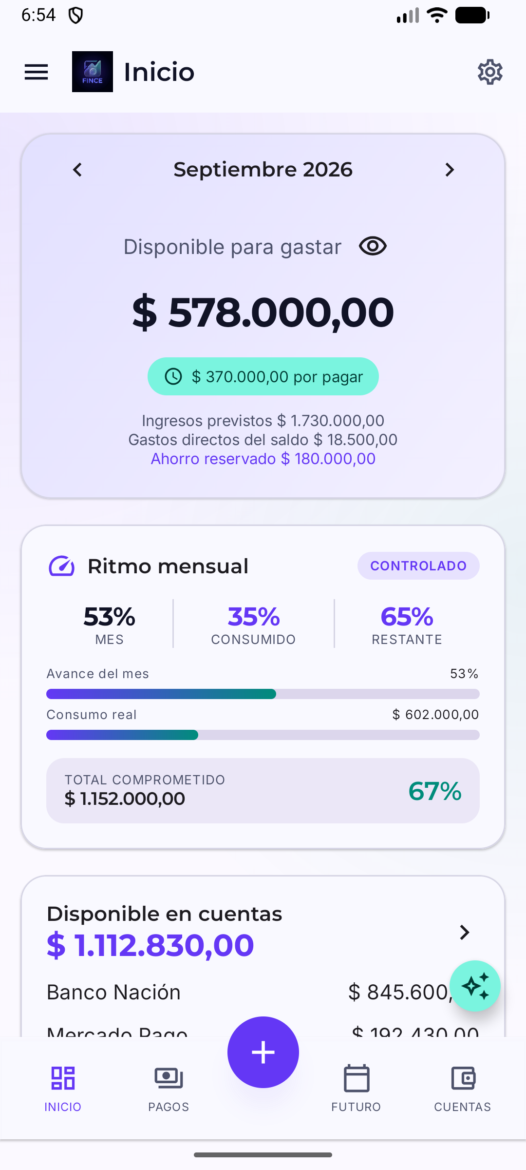 Fince en modo claro mostrando un resumen financiero con datos de ejemplo